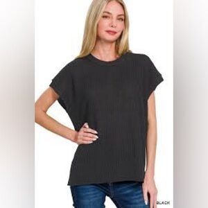 NEW SIZE S/M-L/XL Zenana Outfitters Black Ribbed Short Sleeve Top